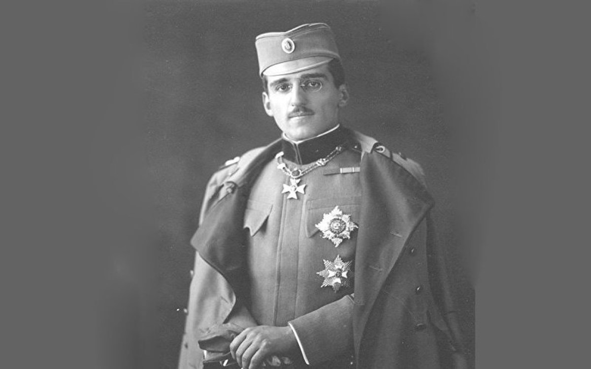 Large aleksandar