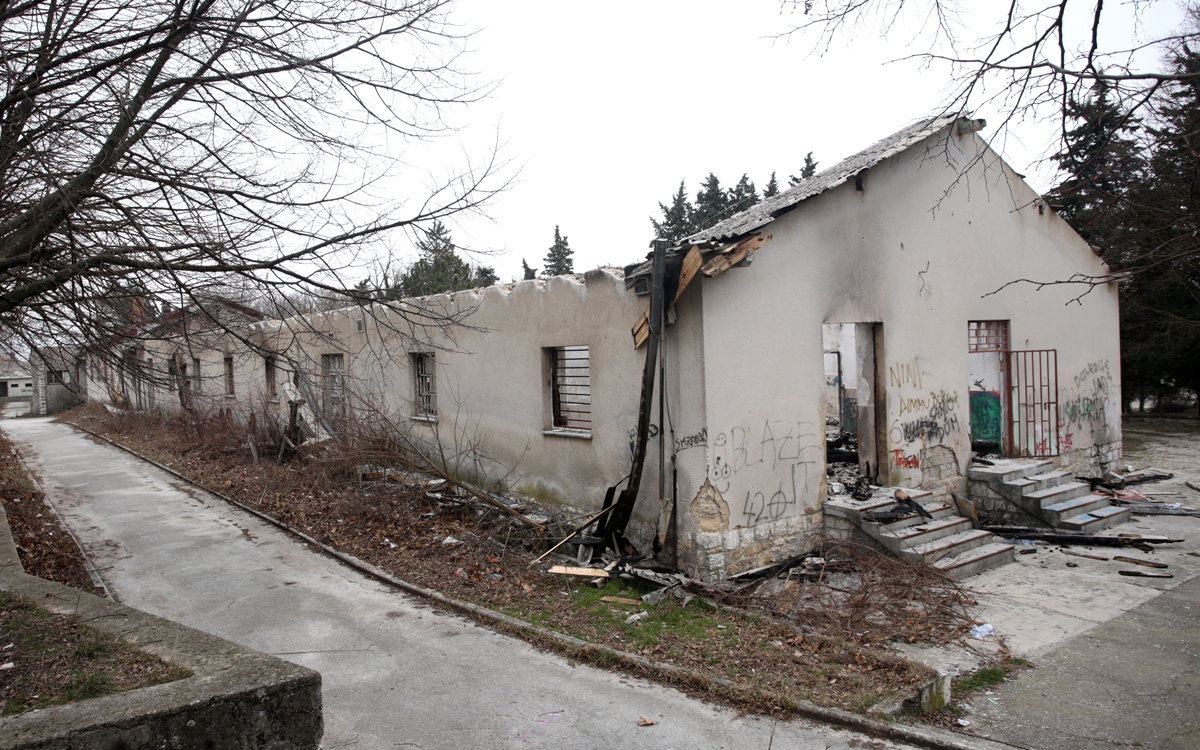 Large sinj kasarna miranda cikotic