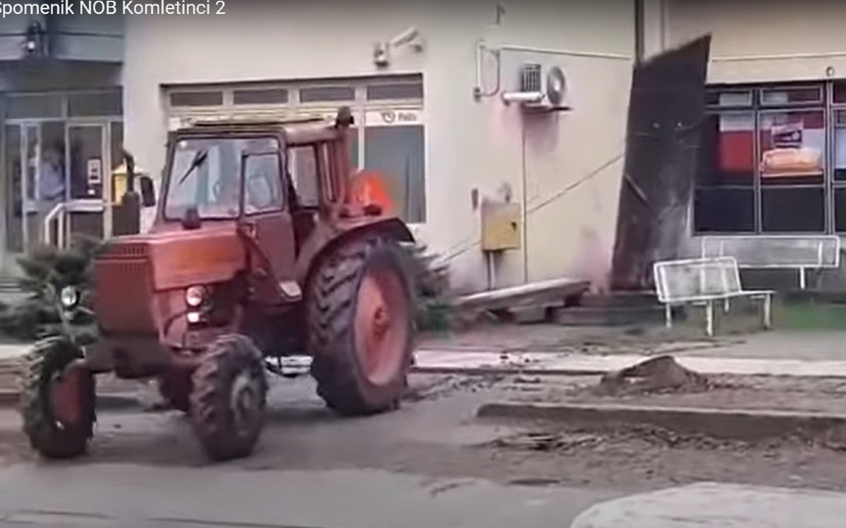 Large traktor slika