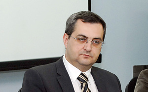 Small 1ravnatelj