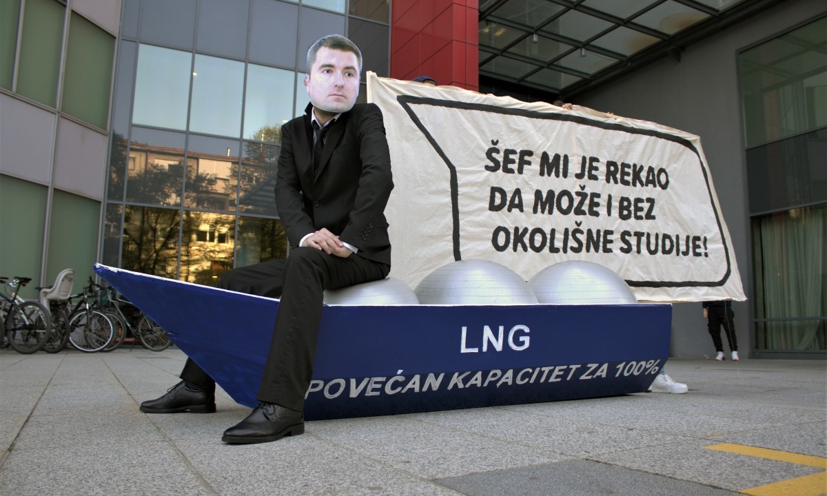 Large lng