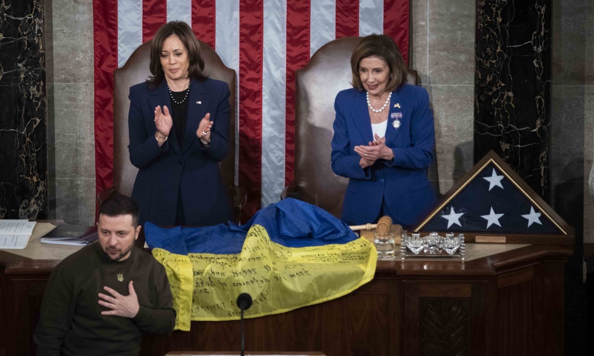 Large harris pelosi zelenski walter