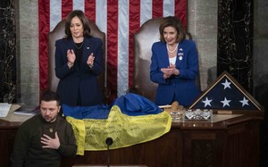 Small harris pelosi zelenski walter