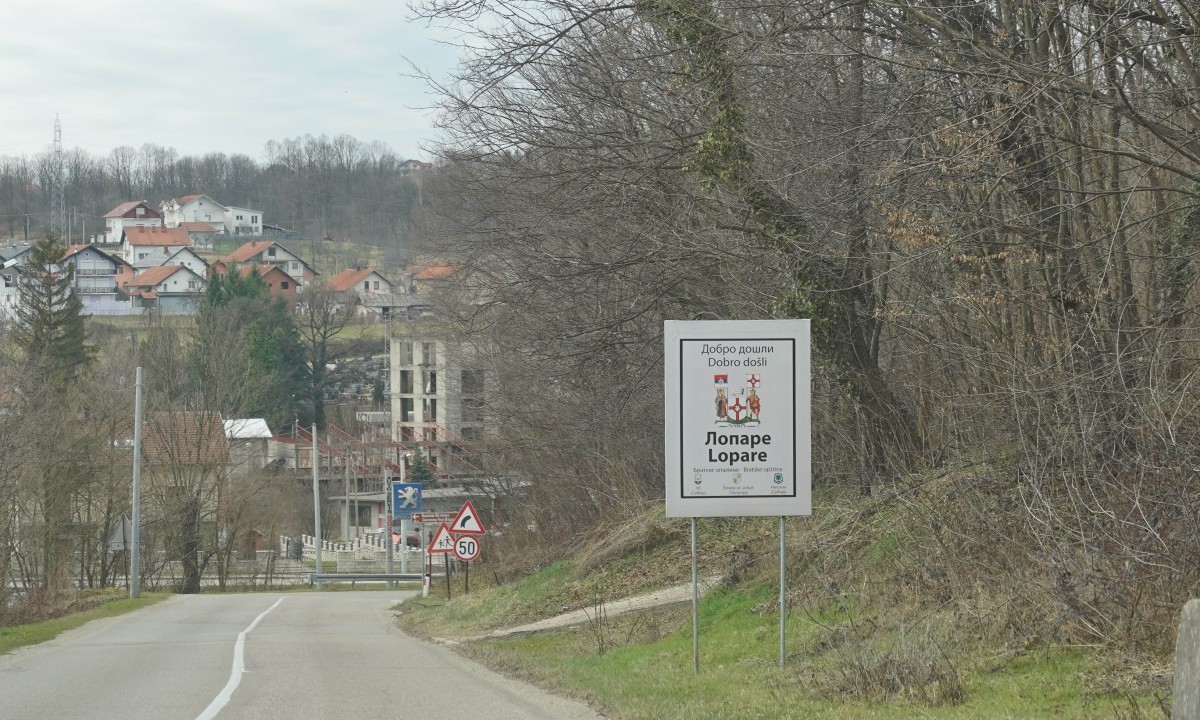 Large lopari
