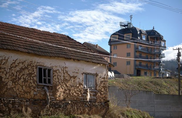Razglednica iz balkanskog Makonda – Sijarinska Banja (Foto: Sandro Lendler)