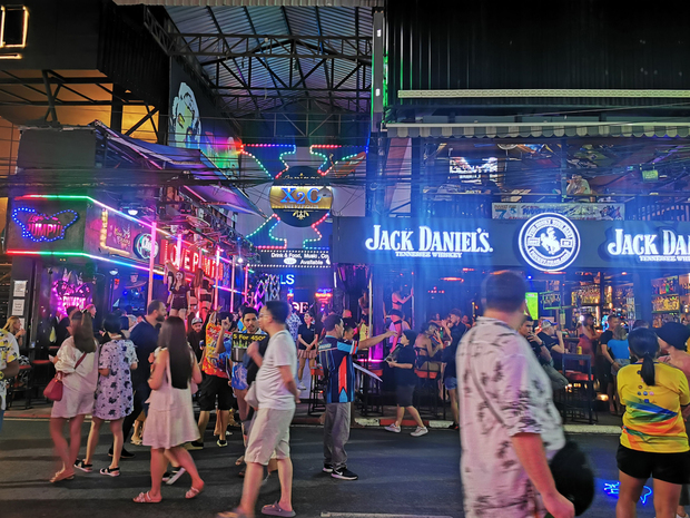 Patong, jedno od turističkih središta (Foto: Lidija Čulo)