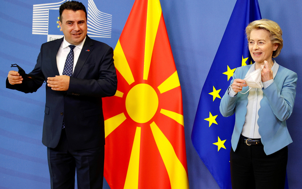 Evropske institucije spor će pokušati riješiti proceduralnim manevrom – Zoran Zaev i Ursula von der Leyen 