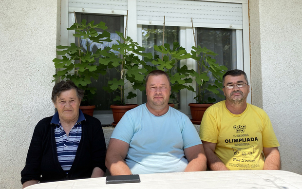 Fale im komšije – Ljubica, Oliver i Branko Živković