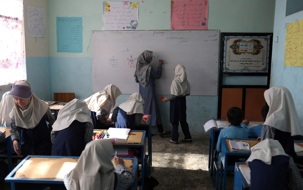 Djevojčice u kabulskoj školi (Foto: Wana News Agency/Reuters/PIXSELL)
